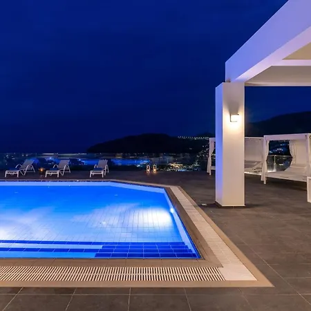 Alindo I Villa *